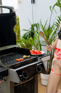 Nude Shea Grilling