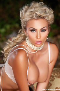 Glamour Vintage With Khloe Terae