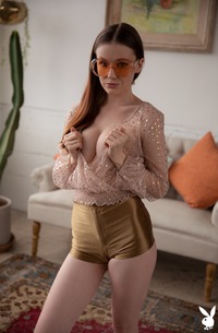 Glamour Babe Emily Bloom In Red Glasses