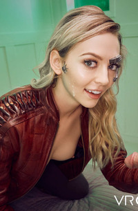 Lily Larimar Is In Love With Blowjob