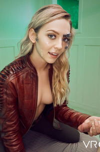 Lily Larimar Is In Love With Blowjob