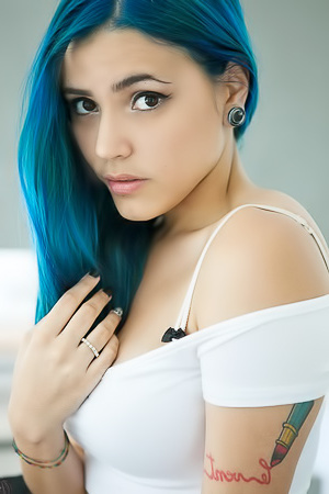 Mendacia Suicide - feel me