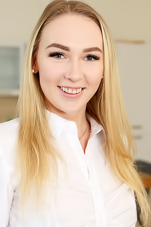 Jenny Wild Gained Confidence In Her Sexiness