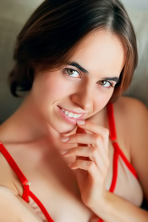 Gracie Invites You To Enjoy Her Sexy Body At Your Leisure