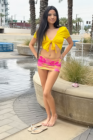 Hot Kitty Monica Showing Pussy In Public