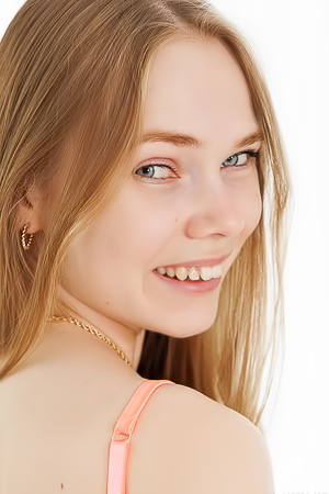 Sensual Teens Nude Luise Showing Off Naturally