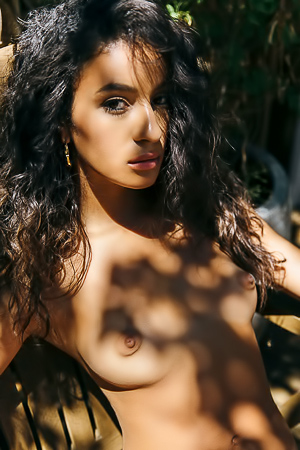 Kyrah Sways Slowly, Signal Heat Through Lace